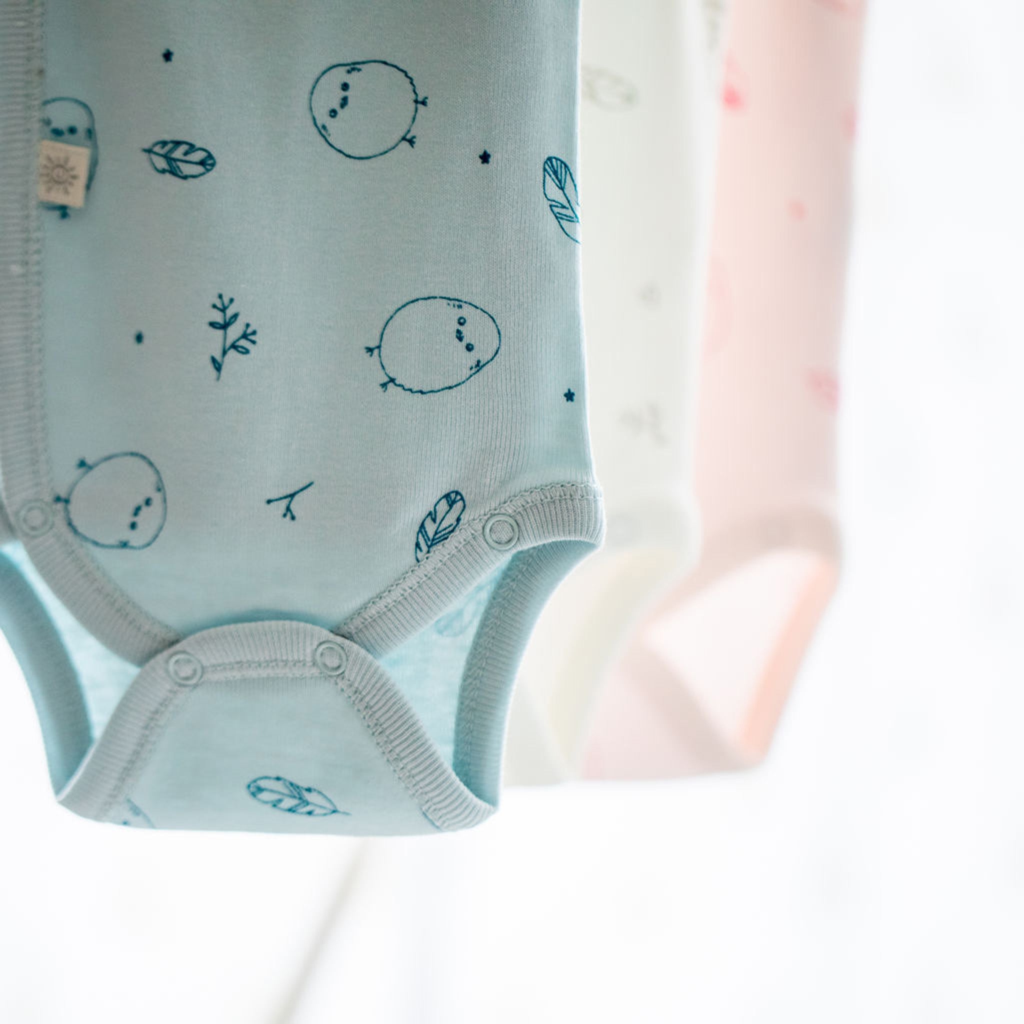 Isolette Suit in All Over Print