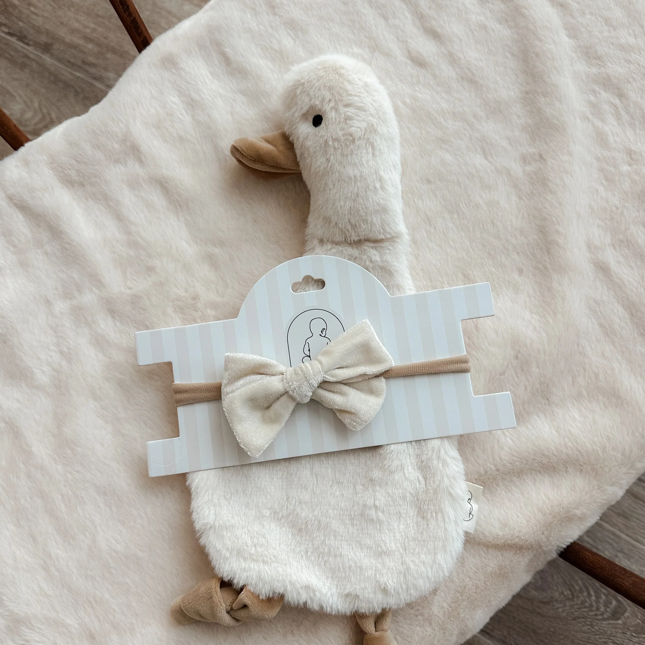 Velvet Baby Bow Headband - Milk