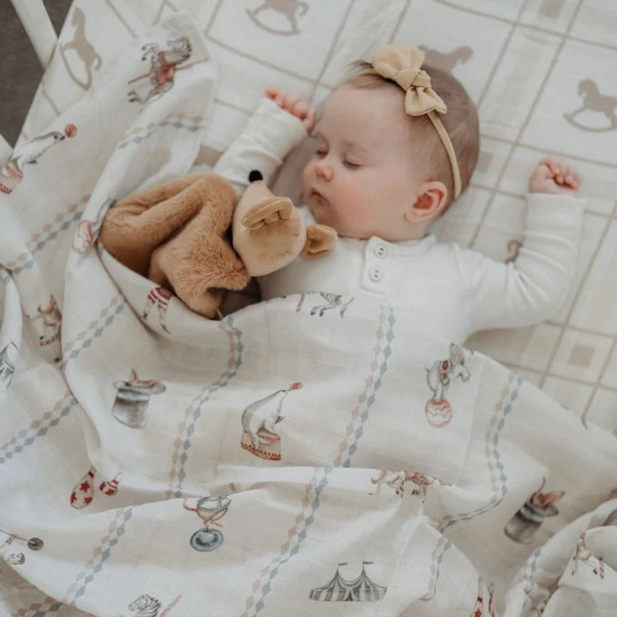 Squeaky the Sweet Comforter Toy