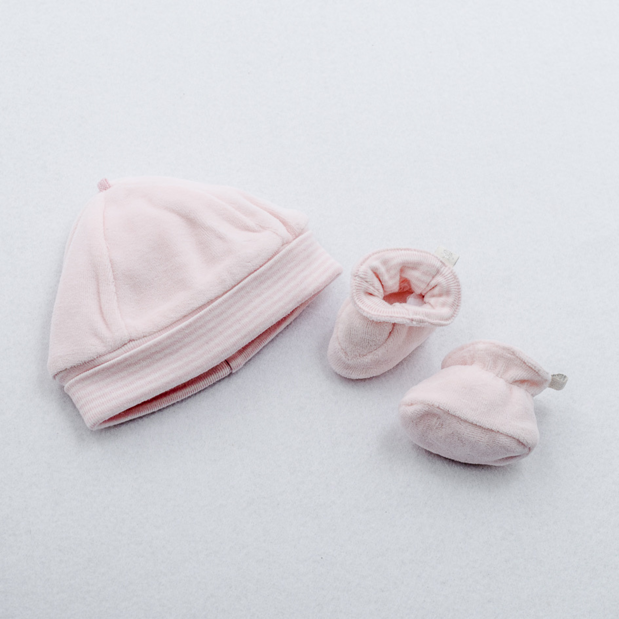 ‍Premature & Small Baby Hat in Soft Velour (100% off)
